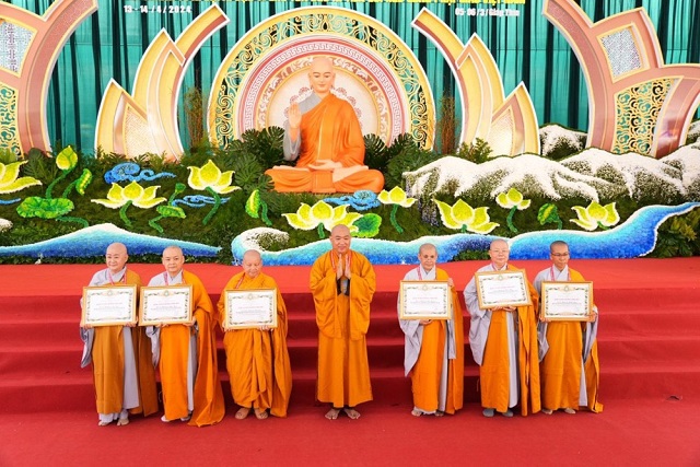 Đại lễ tưởng niệm Đức Thánh Tổ Ni và chư Ni tiền bối hữu công Phật giáo Việt Nam tại Cần Thơ